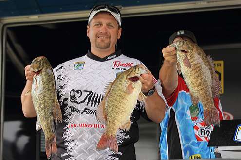<p>
	Mike Chunko (Co-angler 2nd, 14-11)</p>
