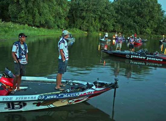 <p>
Anglers eagerly await the start of the Carhartt Bassmaster College Series National Championship.</p>