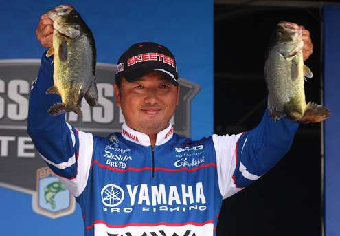 <p>Yusuke Miyazaki (17<sup>th</sup>, 26-2)</p>