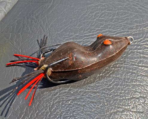 <p>âThe Guntersville Frog is very soft and is weighted in the back so it sinks deeper into matted grass,â Lane says. âI use this bait when I fish heavy slime.â</p>
