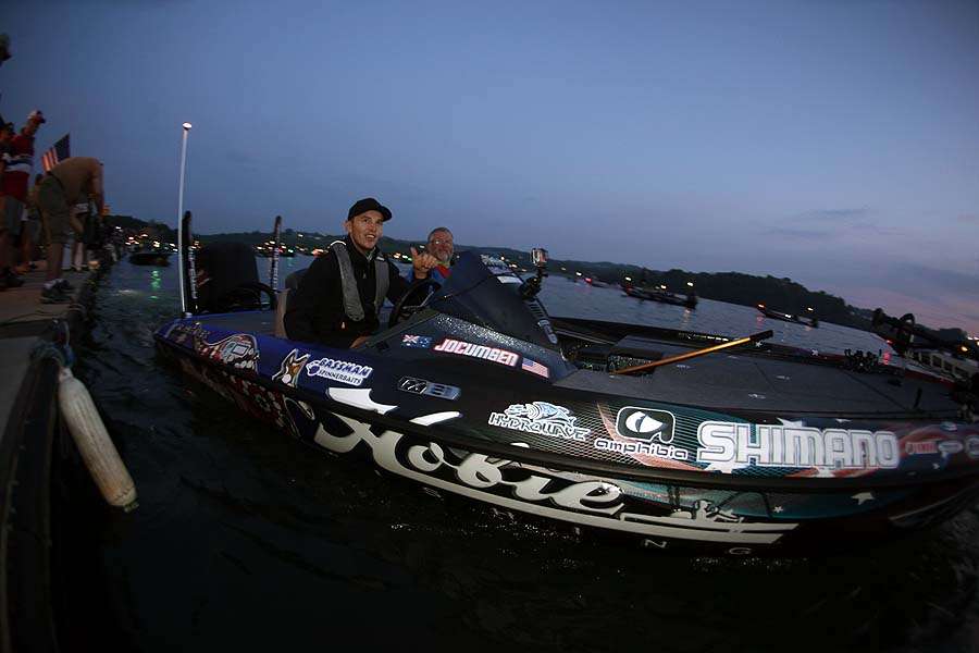 Australian Carl Jocumsen continues his quest to qualify for the Bassmaster Elite Series.