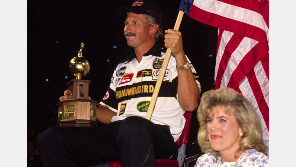 <b>1989 â Hank Parker, James River, Va. </b><br>