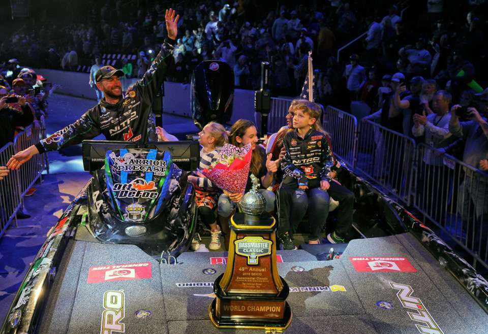 <b>2019 â Ott DeFoe, Tennessee River, Tenn. </b><br>